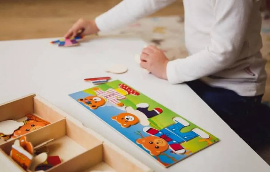 Gry dla 2-latka: magiczne zabawy, które rozwijają i bawią dziecko